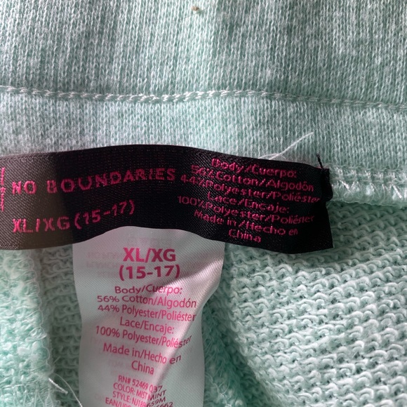 NWOT Bundle of Shorts - Picture 7 of 9